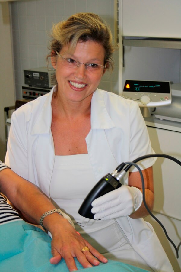 Dr. Sylvia Holle-Robatsch - Fachärztin für Dermatologie und Angiologie